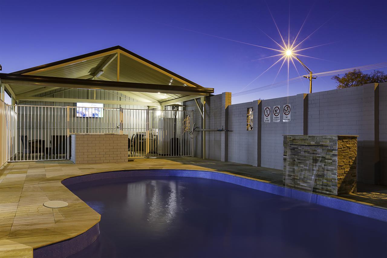 Oasis Motel Cobar Exterior foto